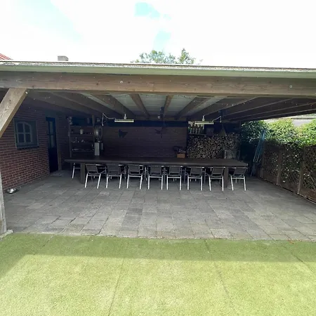Family With Go-karts, Cleaning Included *