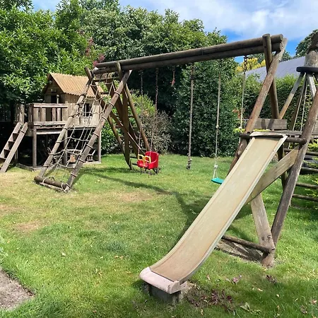 Family With Go-karts, Cleaning Included Сasa de vacaciones Uden