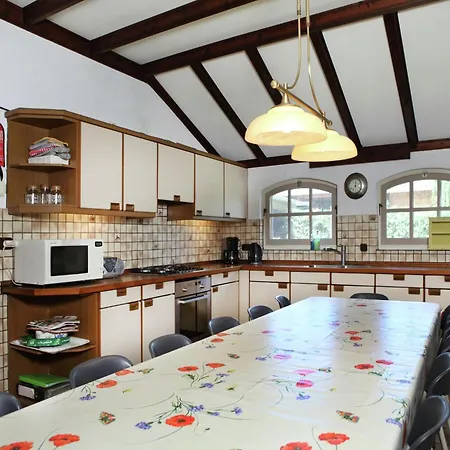 Family With Go-karts, Cleaning Included * Uden